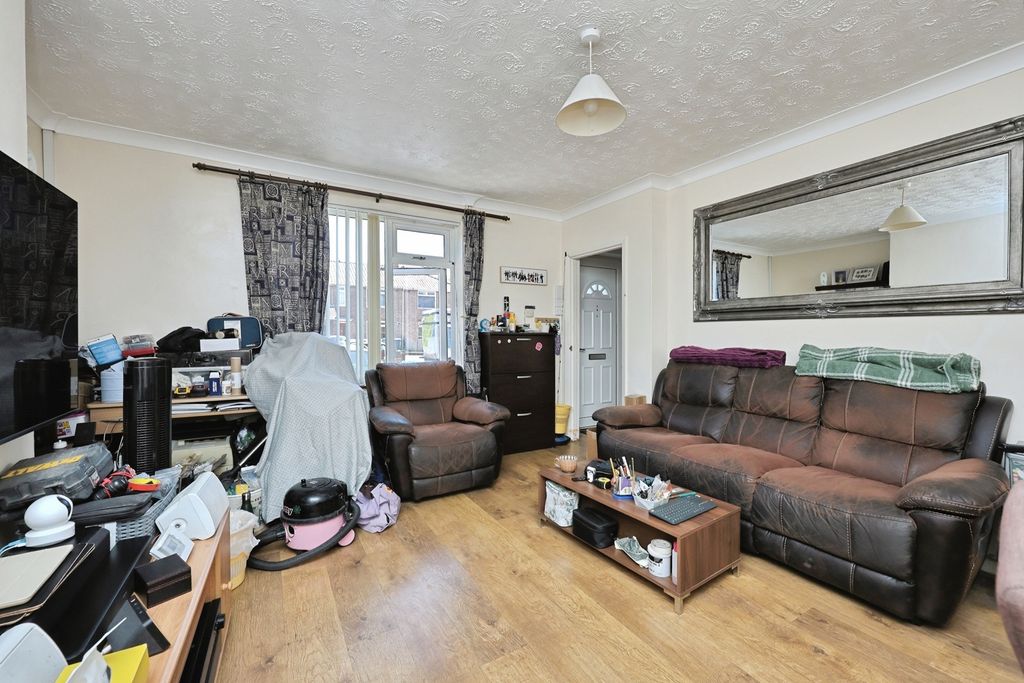 Property photo 3 of 9 Pbox-Img.Jpg
