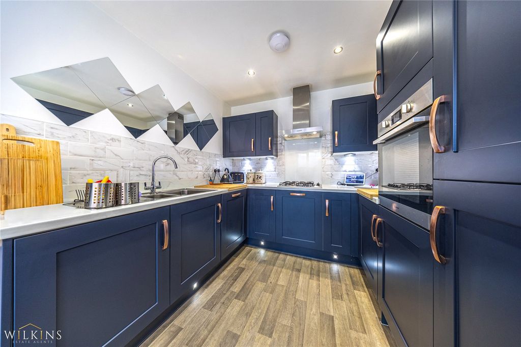 Property photo 2 of 36 Picture No. 02