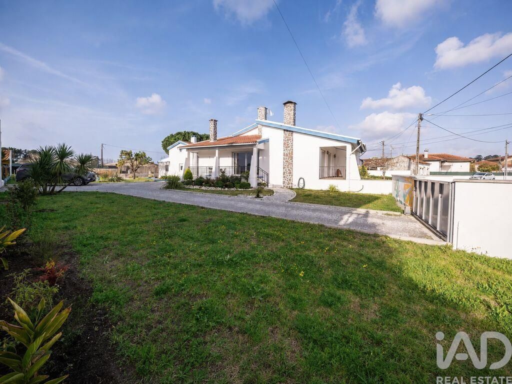 Property photo 2 of 34