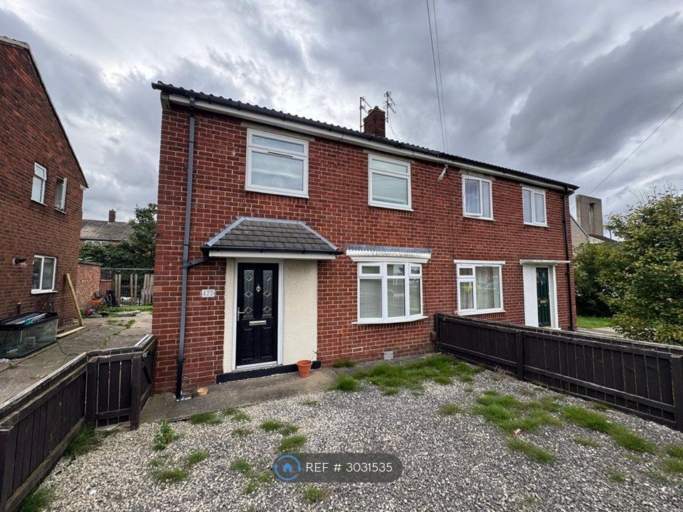 Property photo 2 of 12