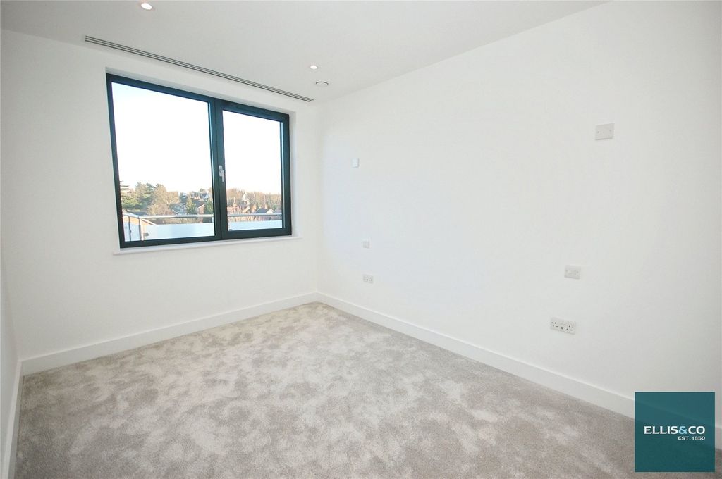 Property photo 2 of 10 Picture No. 06