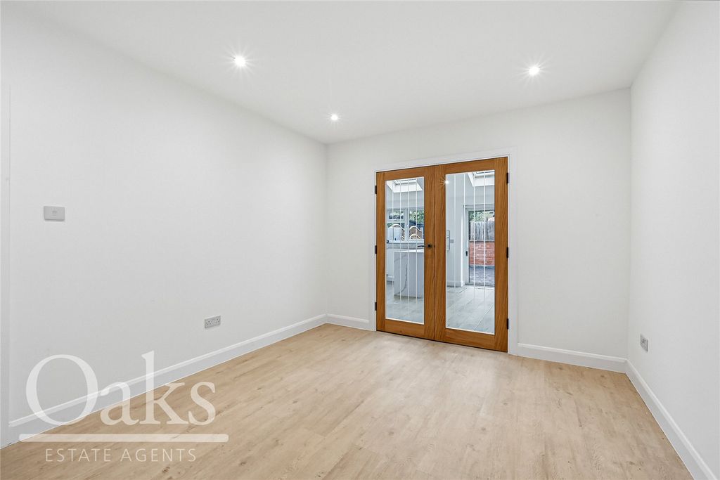 Property photo 3 of 15 Picture No. 10