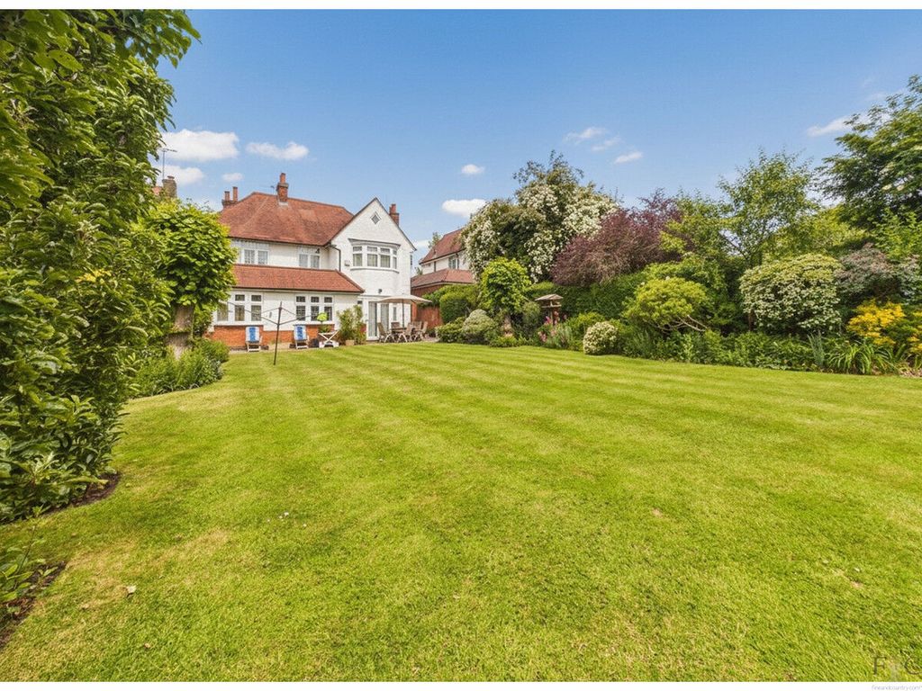 Additional image 3 of 6 bed detached house for saleMeadowcourt Road, Leicester LE2
