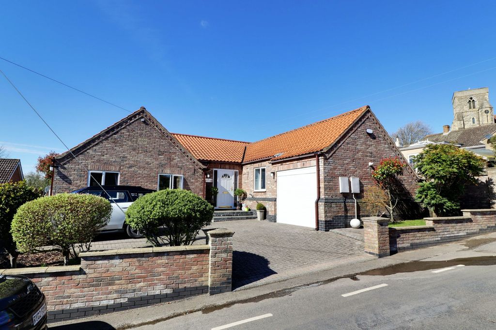 Property photo 1 of 27