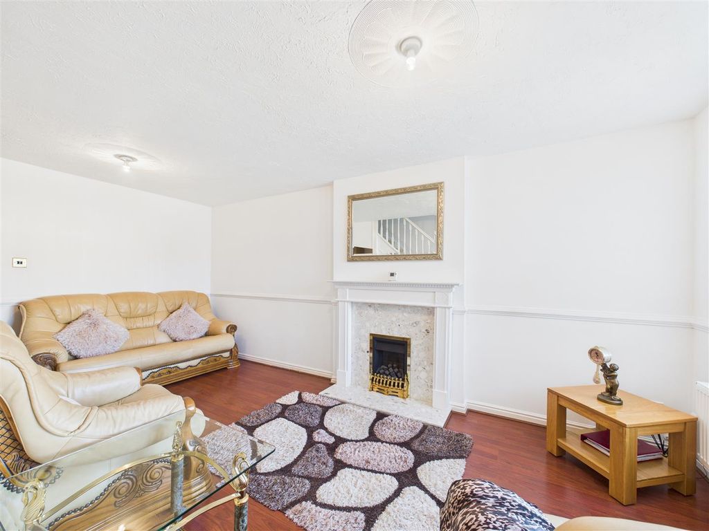 Property photo 2 of 10 Cam05451G0-Pr0059-Still012.Jpg