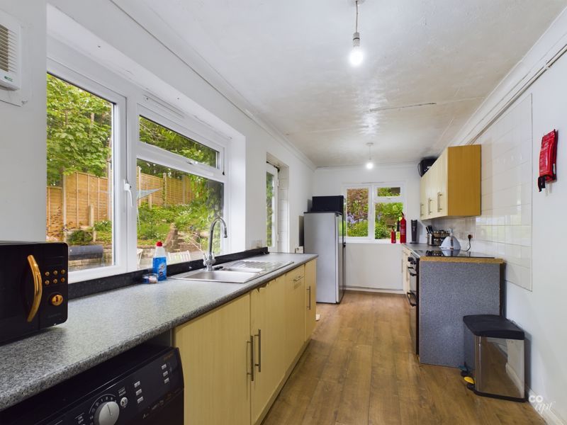 Property photo 2 of 14 Photo 13