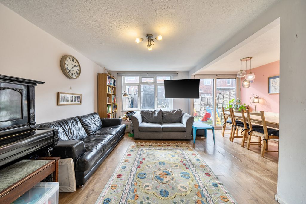 Property photo 1 of 16 1423278-2-69B4233...