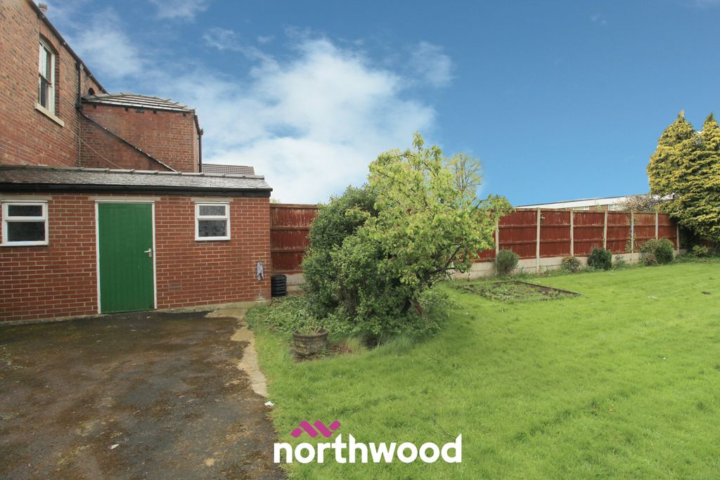 Property photo 2 of 36