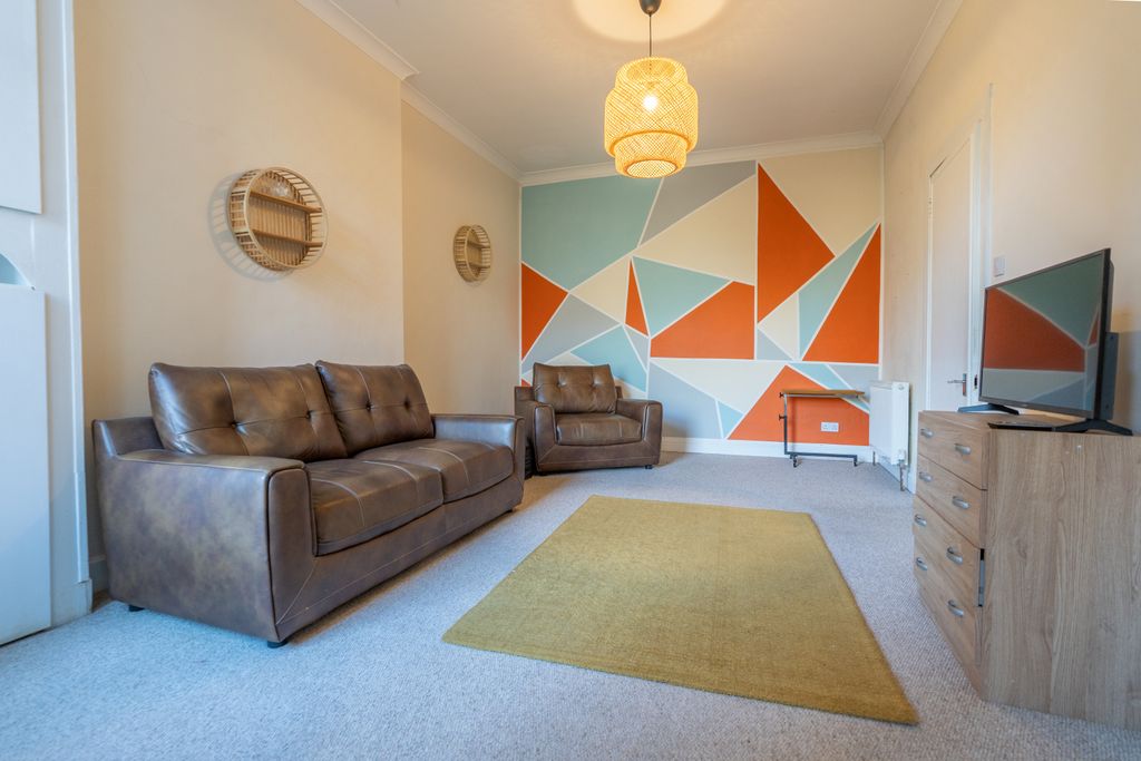 Property photo 3 of 24 Gallery