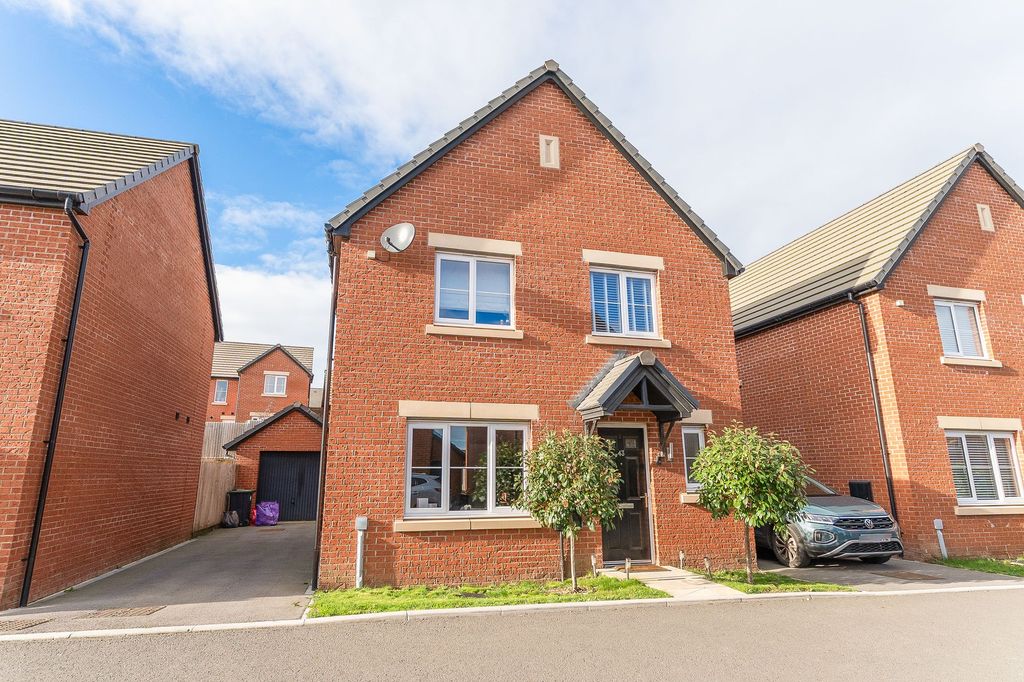 Property photo 1 of 25