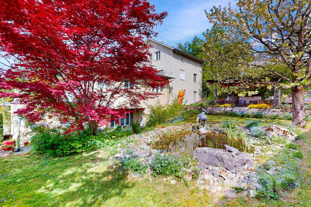 Property photo 2 of 13
