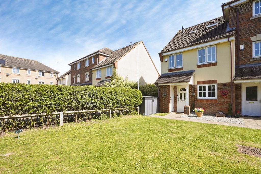 Property photo 1 of 23