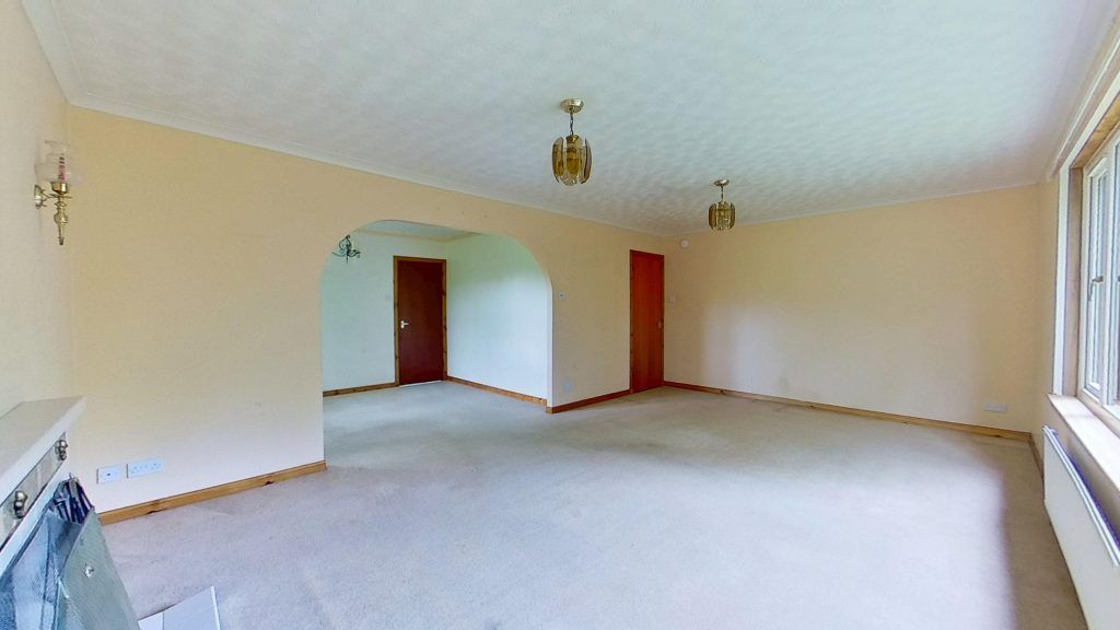 Property photo 2 of 25