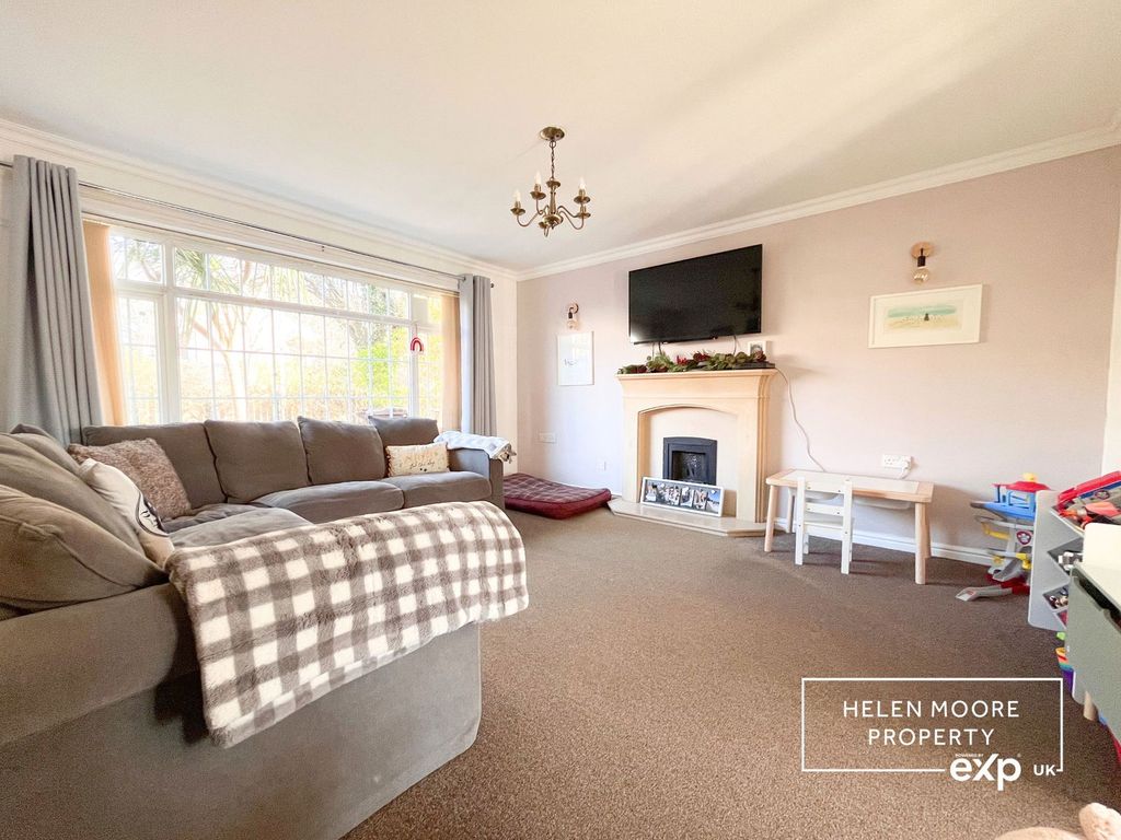 Property photo 2 of 23