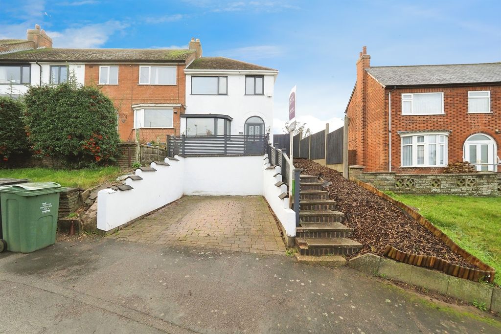 Property photo 1 of 31