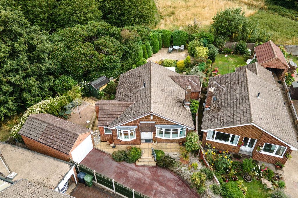 Property photo 1 of 28 Picture No. 32
