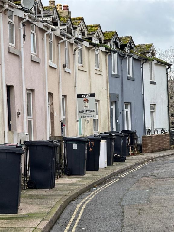 Property photo 2 of 14 Road