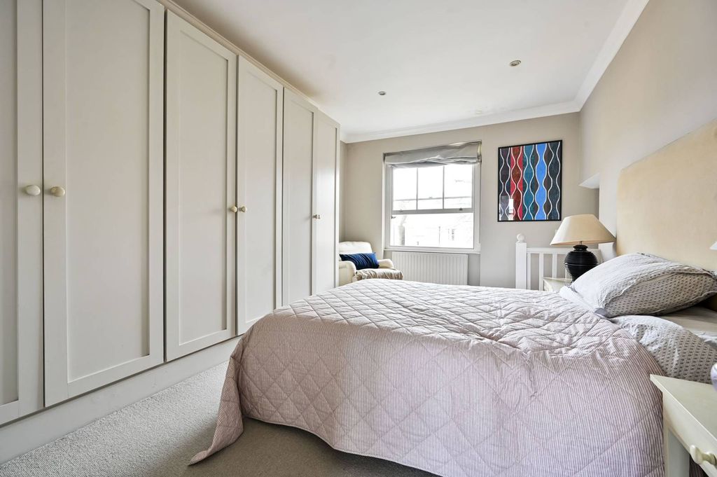 Property photo 1 of 9