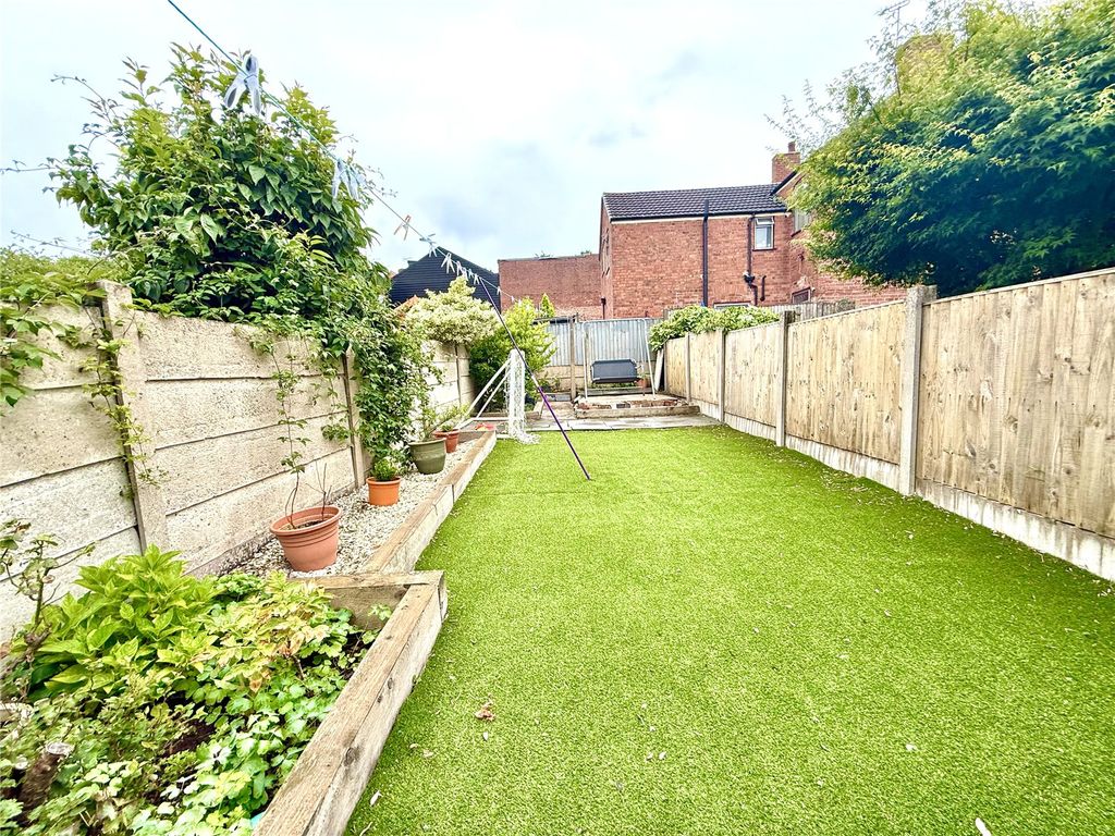 Property photo 2 of 15 Picture No. 20