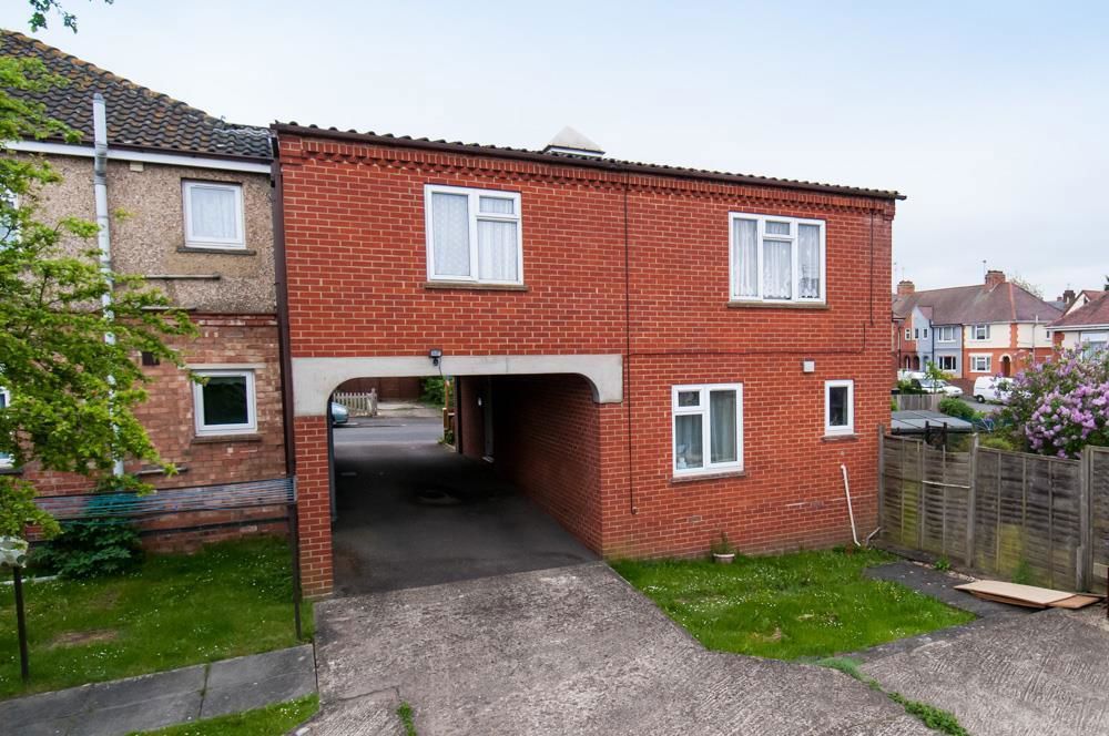 Property photo 1 of 6