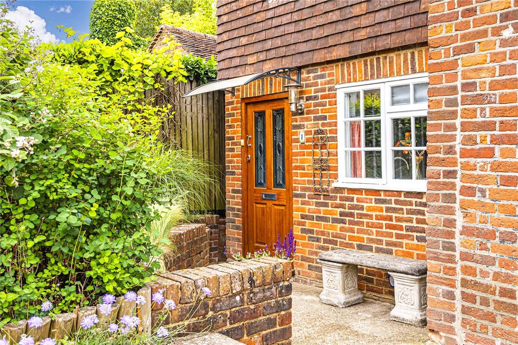 Property photo 2 of 23 Picture No. 42