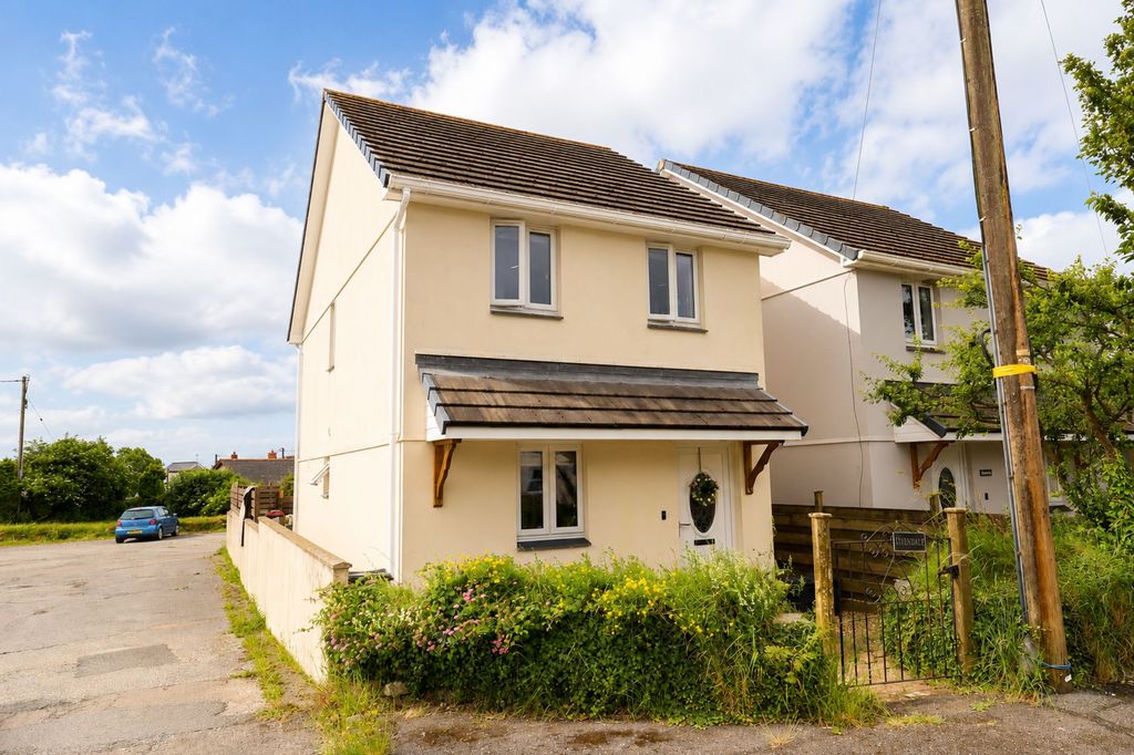Property photo 1 of 15 External