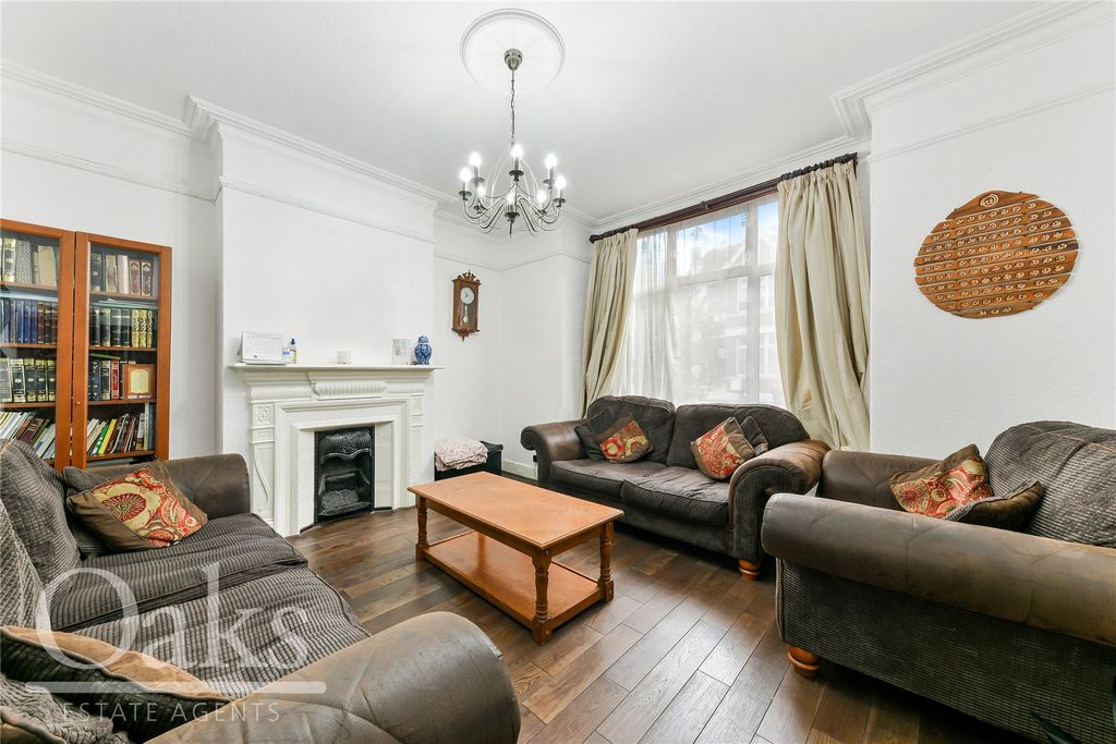 Property photo 2 of 12 Picture No. 04