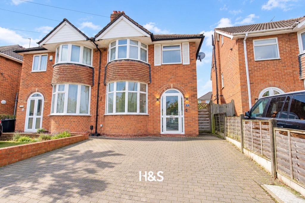 Property photo 1 of 17 45 Geoffrey - External.Png