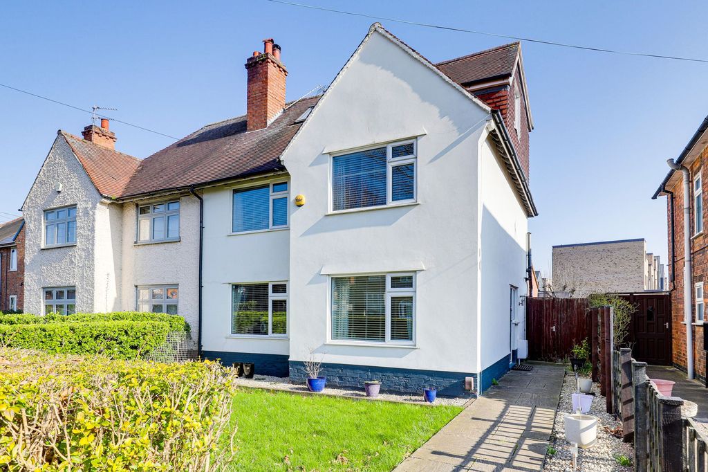 Property photo 1 of 26