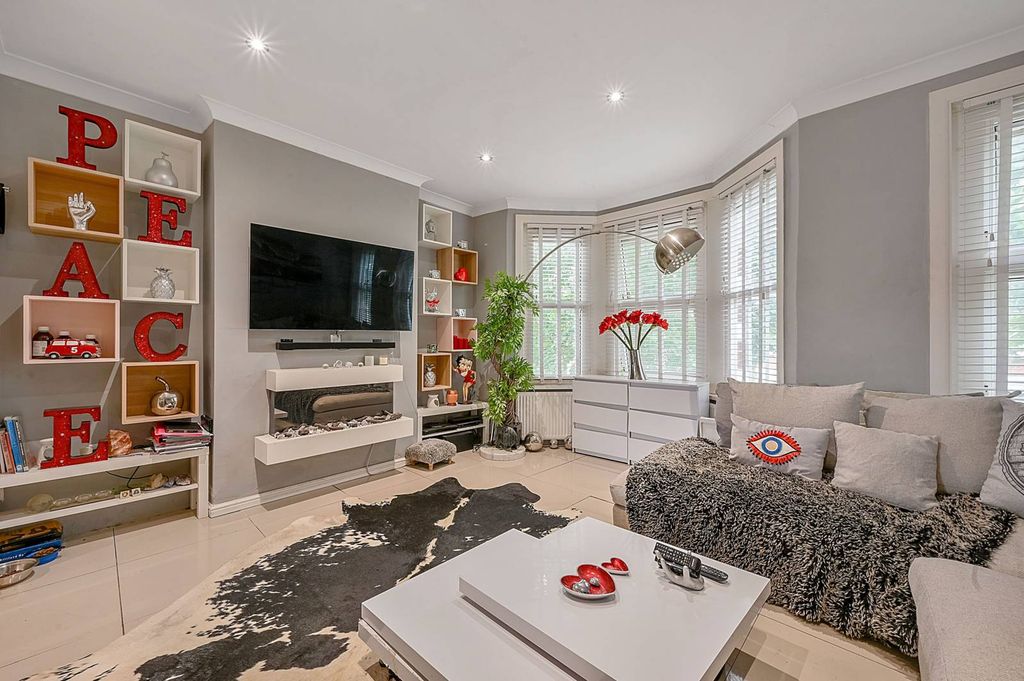 Property photo 1 of 7