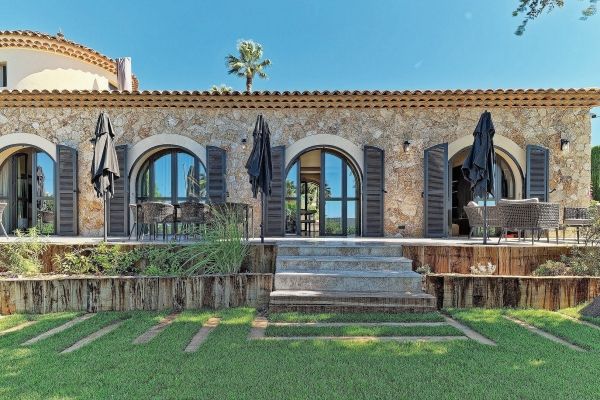 Property photo 1 of 3