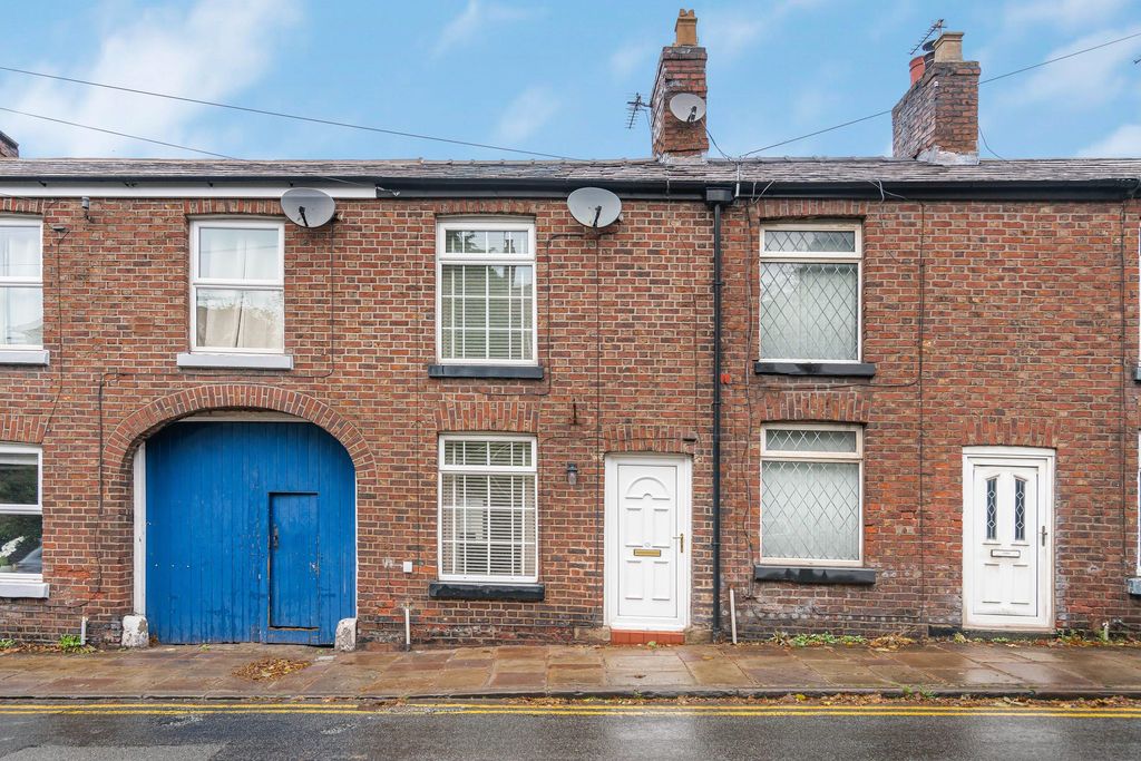 Property photo 1 of 18