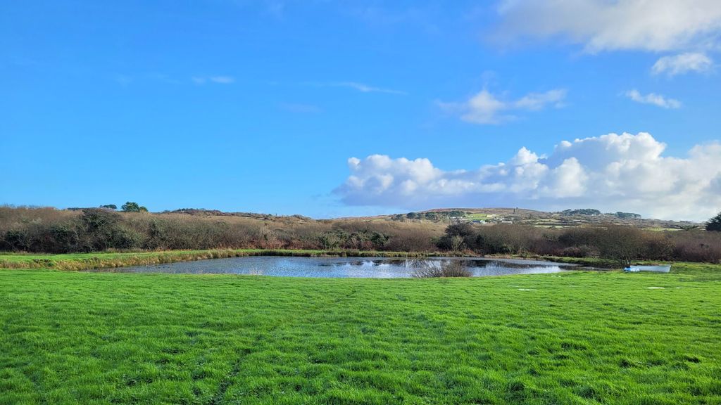 Property photo 1 of 5