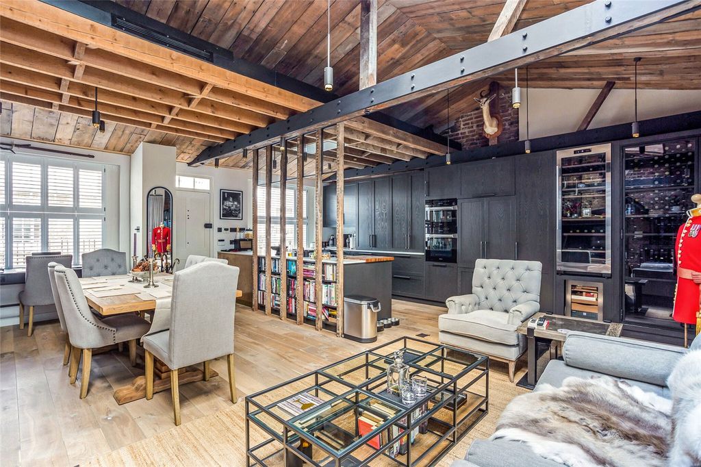 Property photo 3 of 10 Picture No. 24