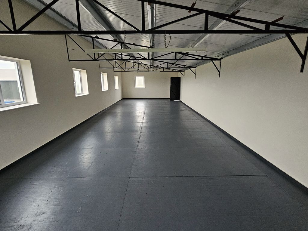 Property photo 3 of 5