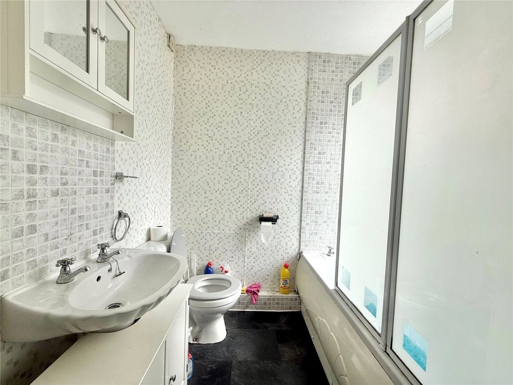 Property photo 3 of 7 Picture No. 02