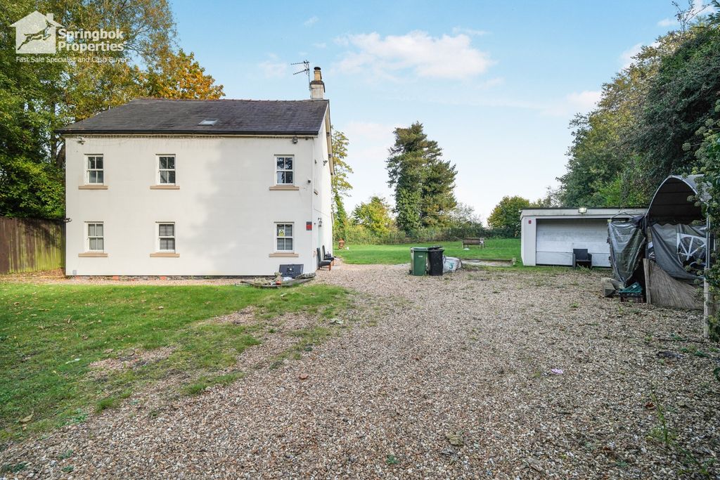 Property photo 1 of 19 Front View