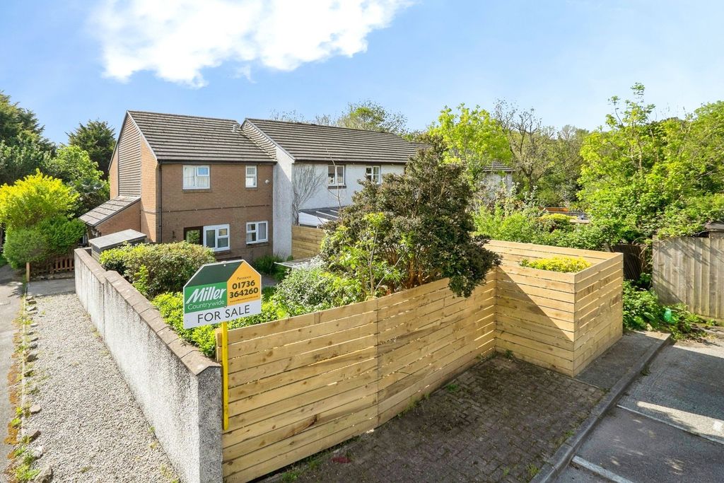 Property photo 2 of 14 Heabrook Parc