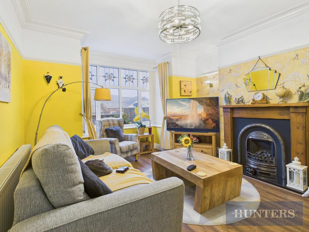 Property photo 3 of 26 Living Room