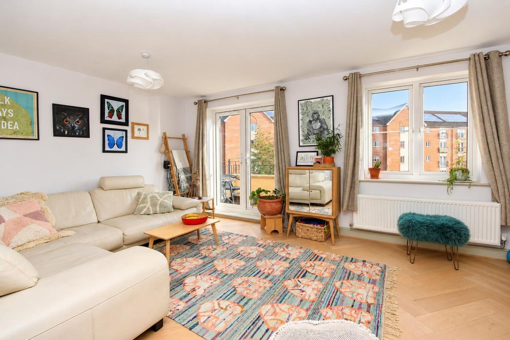 Property photo 3 of 24 1 (12).Png