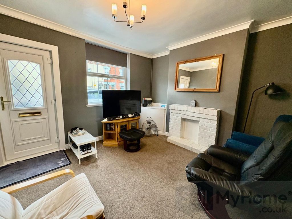 Property photo 2 of 8 Living Room