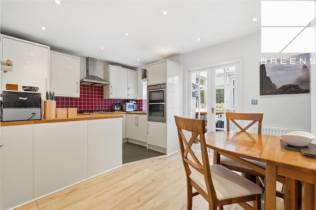 Additional image 6 of 2 bed end terrace house for saleCavendish Road, Highams Park, London E4