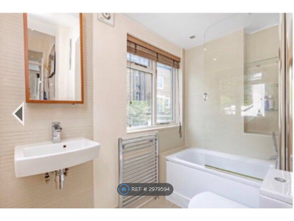 Property photo 2 of 6 Bathroom