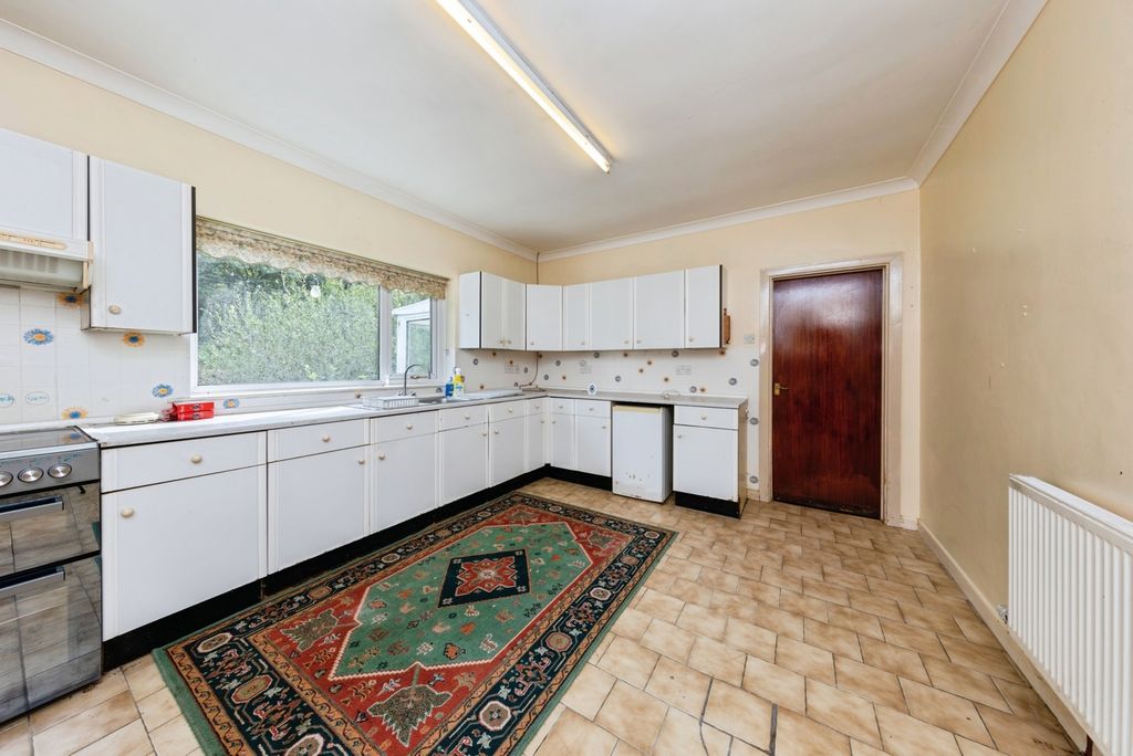 Property photo 3 of 22 Pbox-Img.Jpg