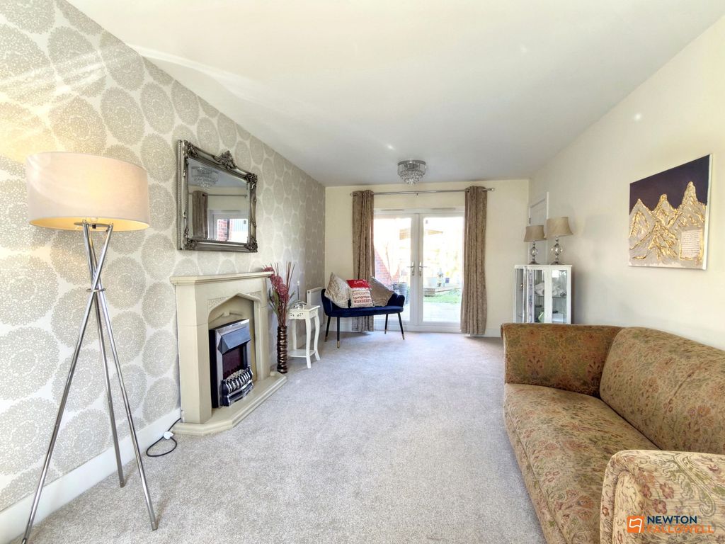 Property photo 2 of 30