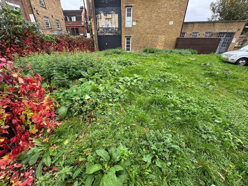 Property photo 2 of 7 Photo 6