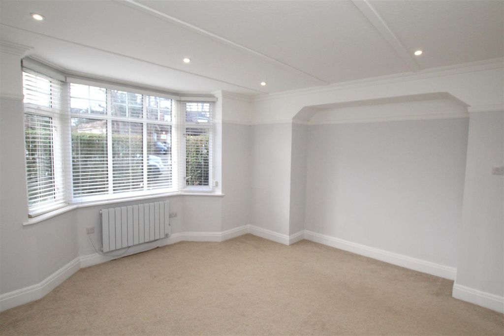 Property photo 2 of 5 Recept.Jpg