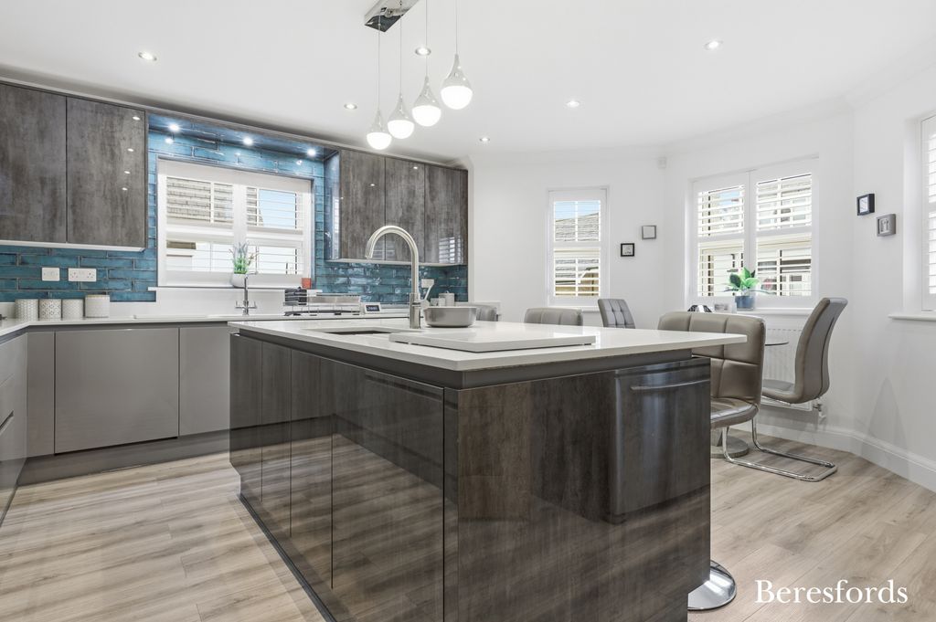 Property photo 3 of 34 Picture No. 66