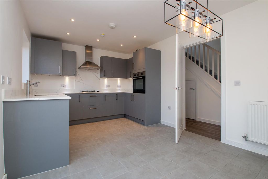 Property photo 2 of 18 2Joyce _6.Jpg