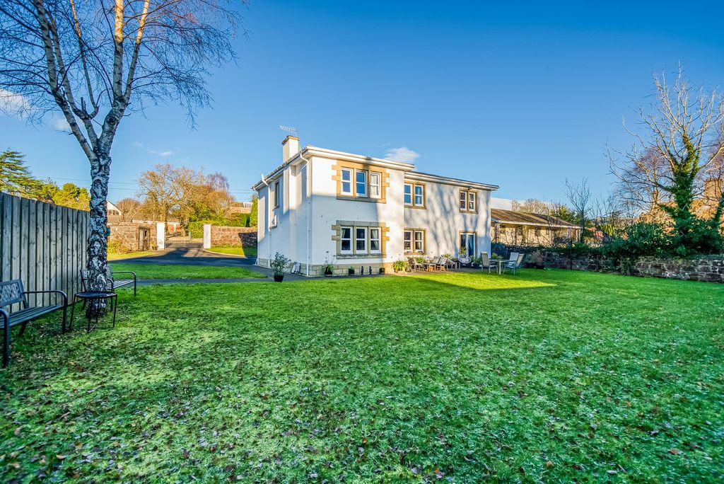 Property photo 1 of 34